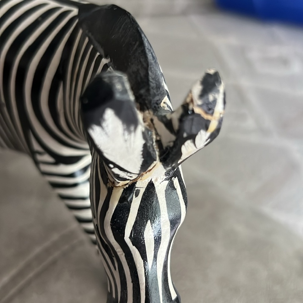 🦓 WOODEN ZEBRA 11” x 6” FIGURINE HOME ACCENT DECOR - Picture 7 of 7